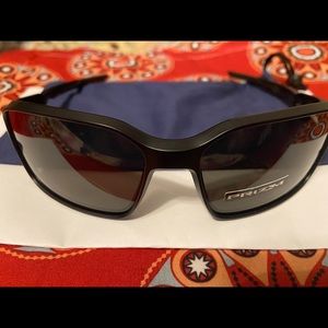 Oakley Siphon Sunglasses w Prizm Grey lenses